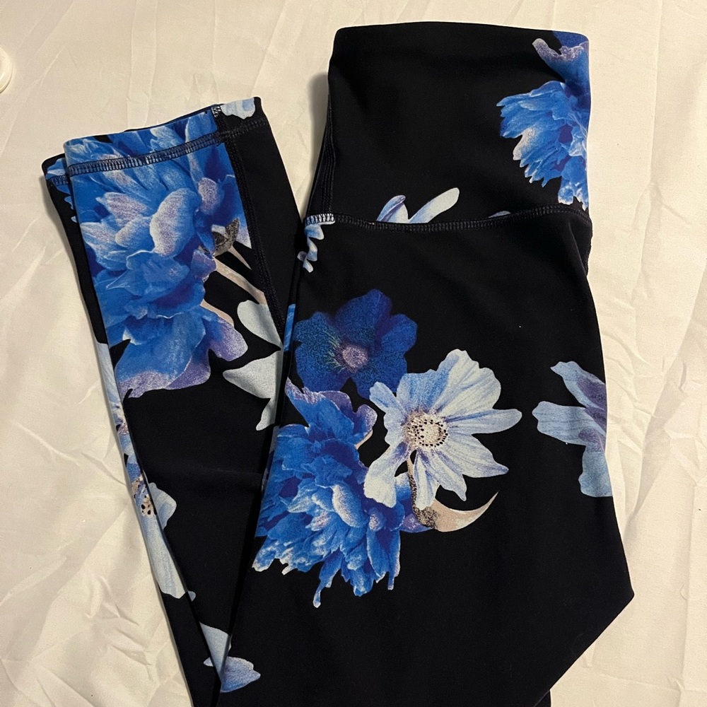 Women’s old navy active leggings